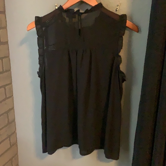 Black a.n.a. sleeveless blouse. - Picture 6 of 6